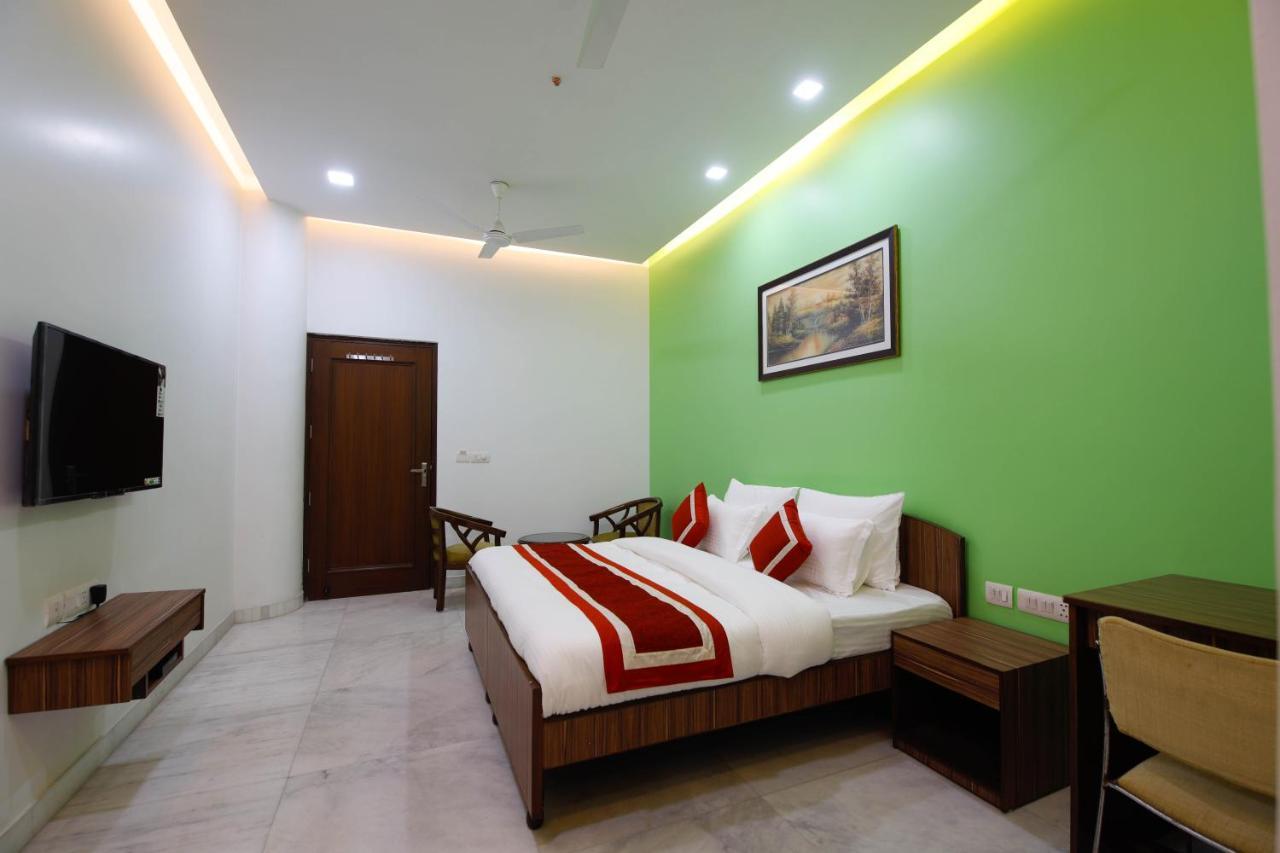 Peepal Tree Residency Bed and Breakfast Nueva Delhi Exterior foto